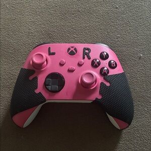 Wireless Gaming Controller Xbox - Pink and Black